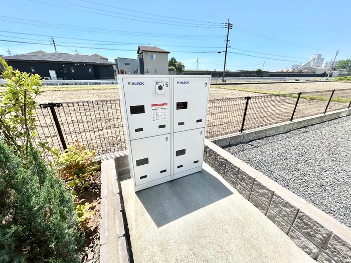 物件外観写真5　(駐輪場)