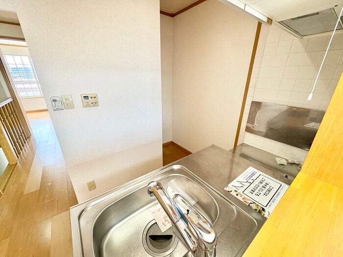 物件内観写真8　(キッチン)