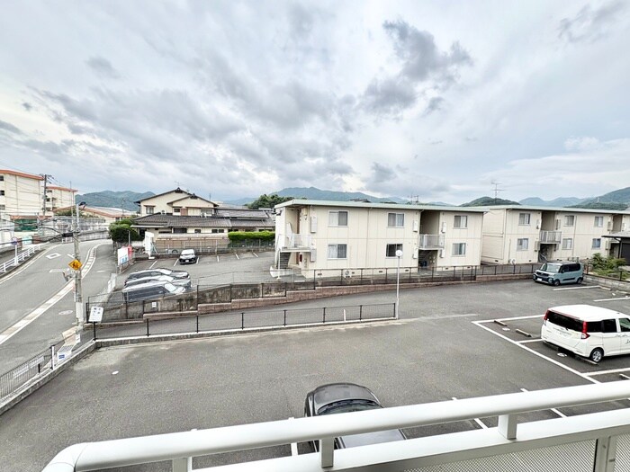 物件内観写真14　(室内からの展望)