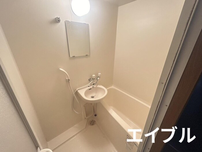 物件内観写真9　(バス／シャワールーム等)