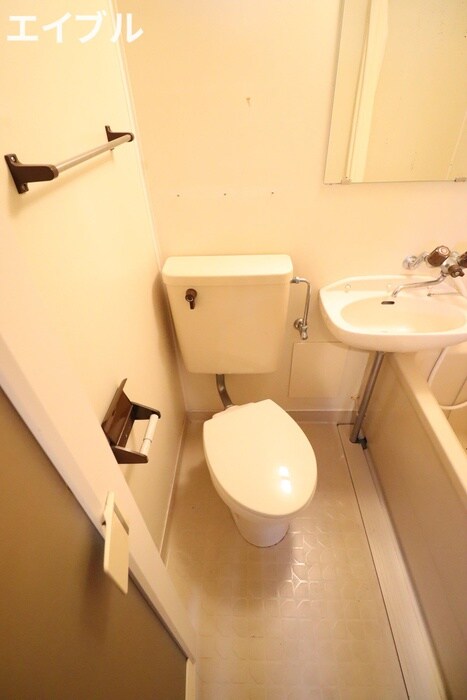 物件内観写真10　(トイレ)