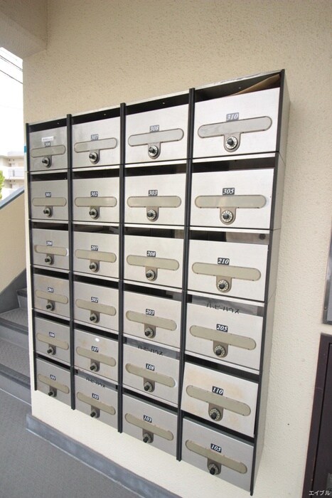 物件外観写真4　(建物設備)