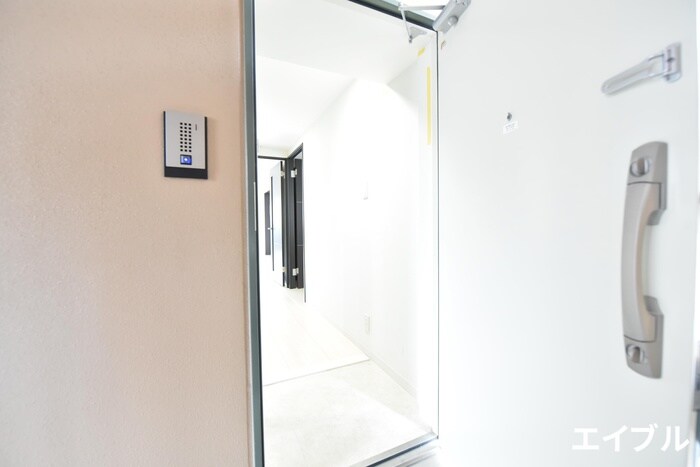 物件内観写真15　(玄関)