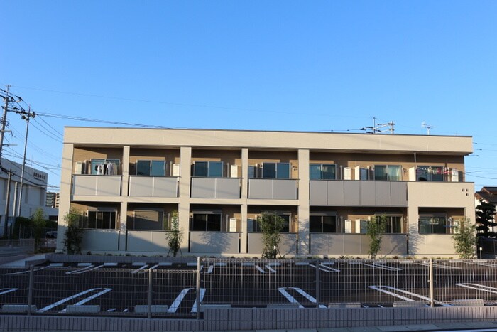 物件外観写真3　(外観写真)