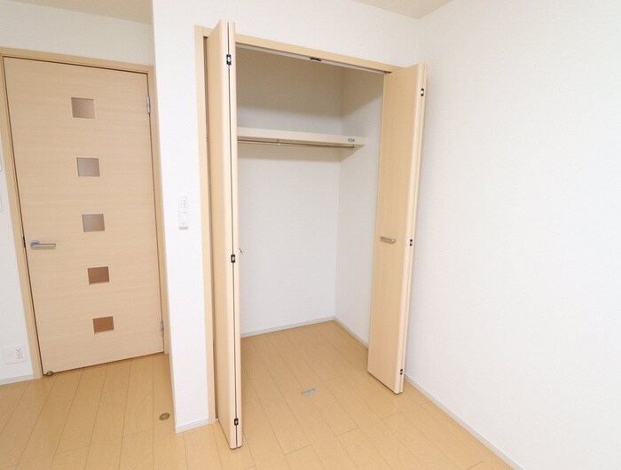 物件内観写真13　(収納)
