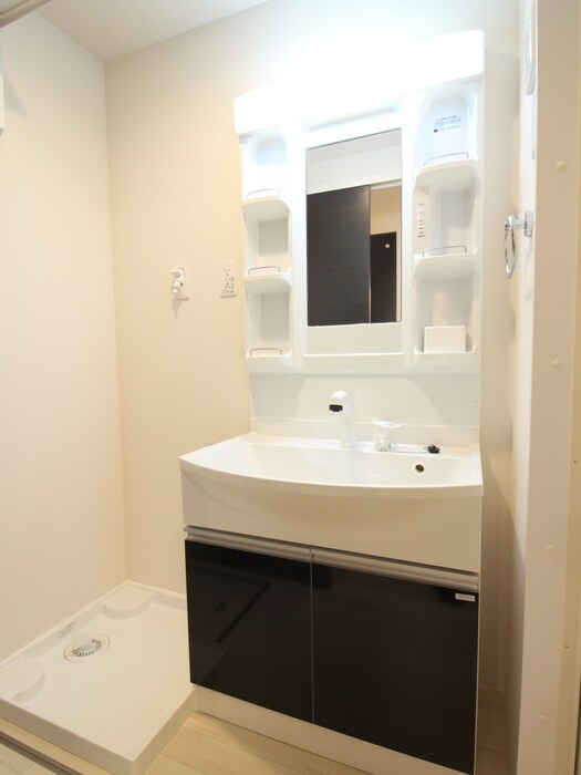 物件内観写真8　(洗面)