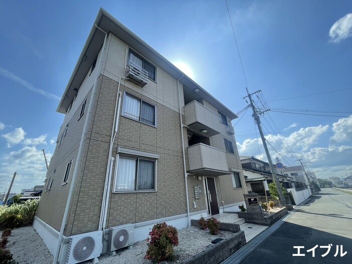 物件外観写真6　(エントランス部分)