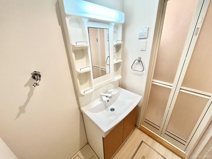 物件内観写真8　(洗面)