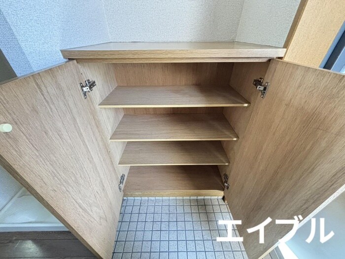 物件内観写真17　(靴箱)