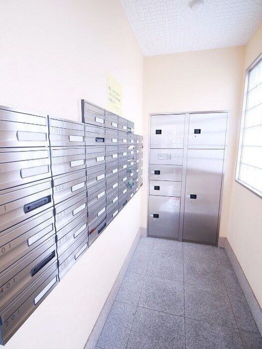 物件外観写真4　(建物設備)