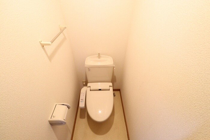 物件内観写真12　(トイレ)