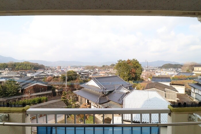 物件内観写真15　(室内からの展望)