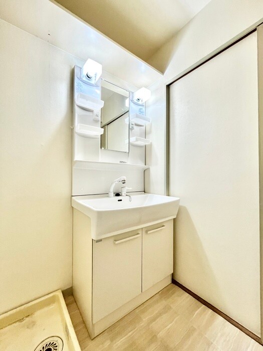 物件内観写真9　(洗面)