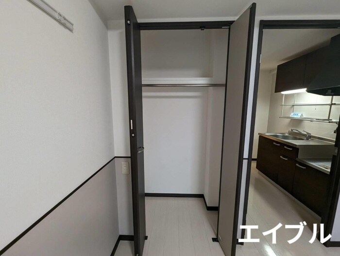 物件内観写真12　(収納)