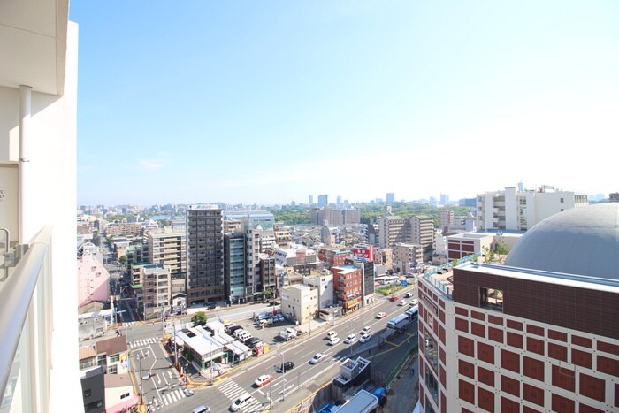 物件内観写真16　(室内からの展望)