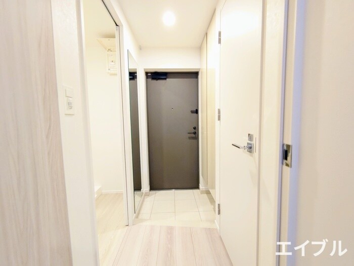 物件内観写真14　(玄関)