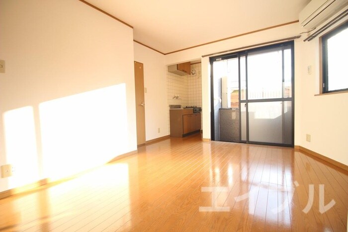 物件内観写真10　(居室)