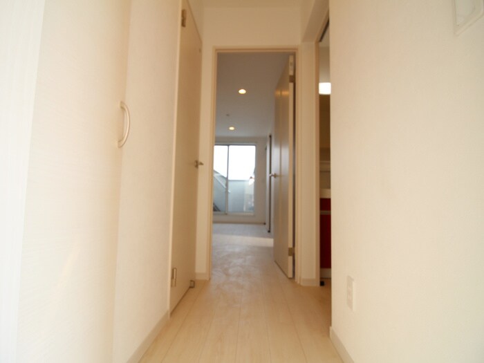 物件内観写真12　(廊下)