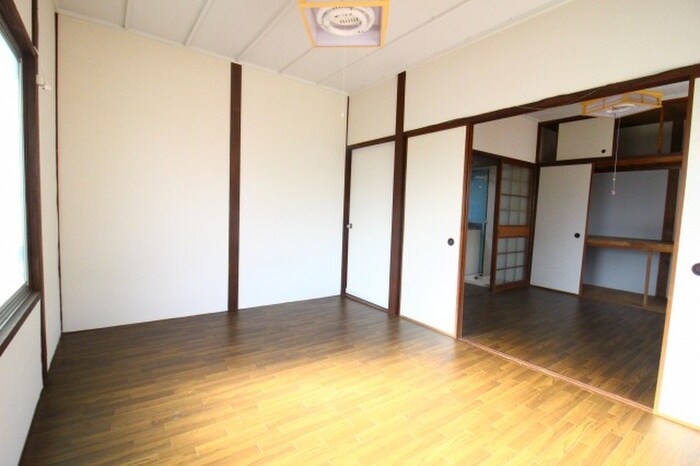 物件内観写真8　(居室)