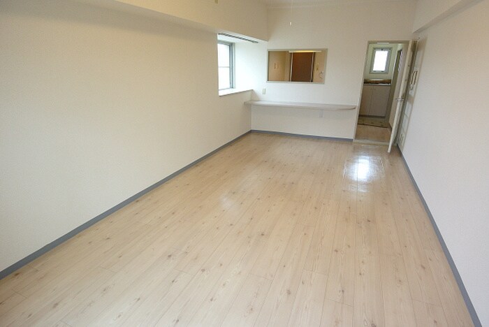 物件内観写真4　(居室)