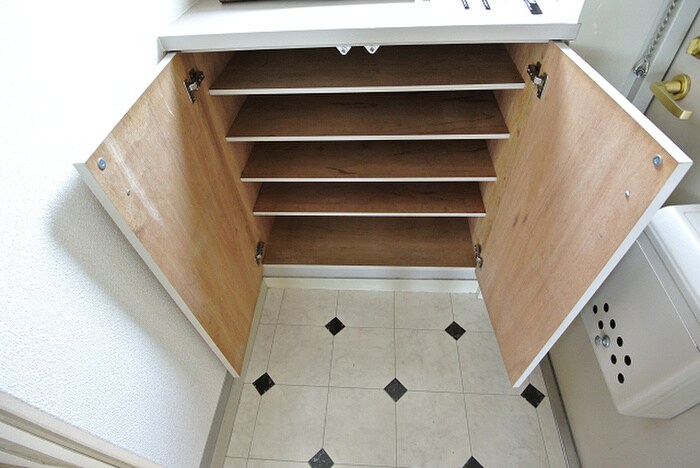 物件内観写真12　(靴箱)