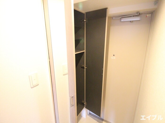 物件内観写真15　(靴箱)