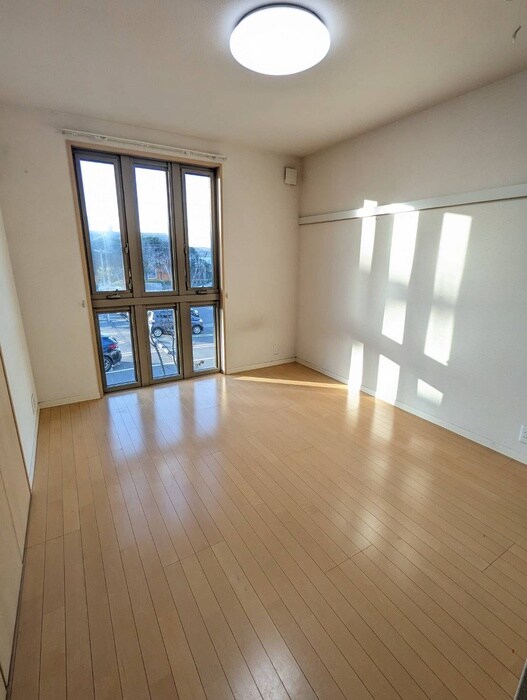 物件内観写真19　(居室)