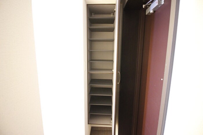 物件内観写真17　(靴箱)