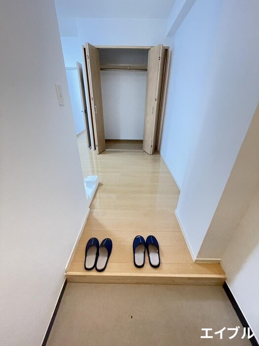 物件内観写真9　(玄関)