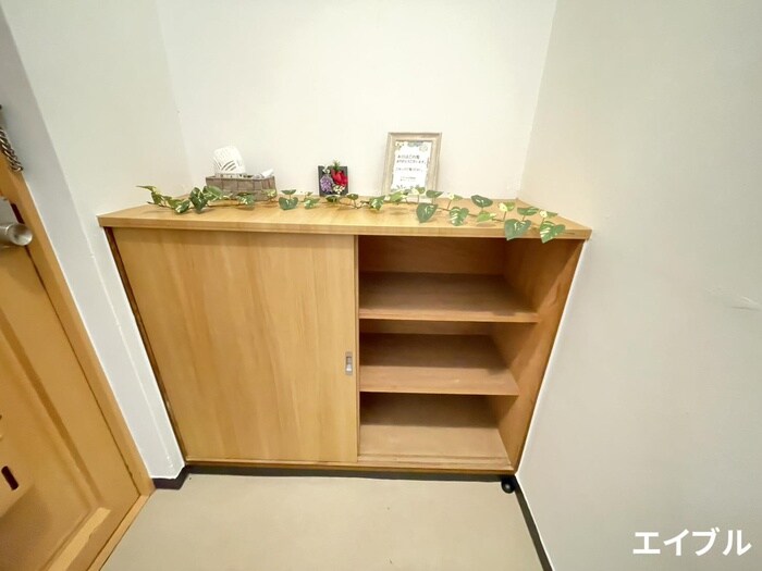 物件内観写真10　(靴箱)