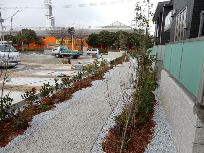 物件外観写真3　(周辺環境)