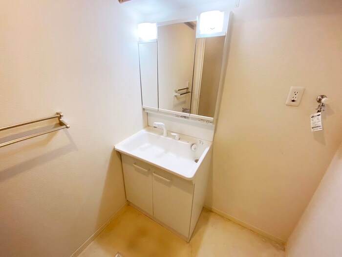 物件内観写真12　(洗面)