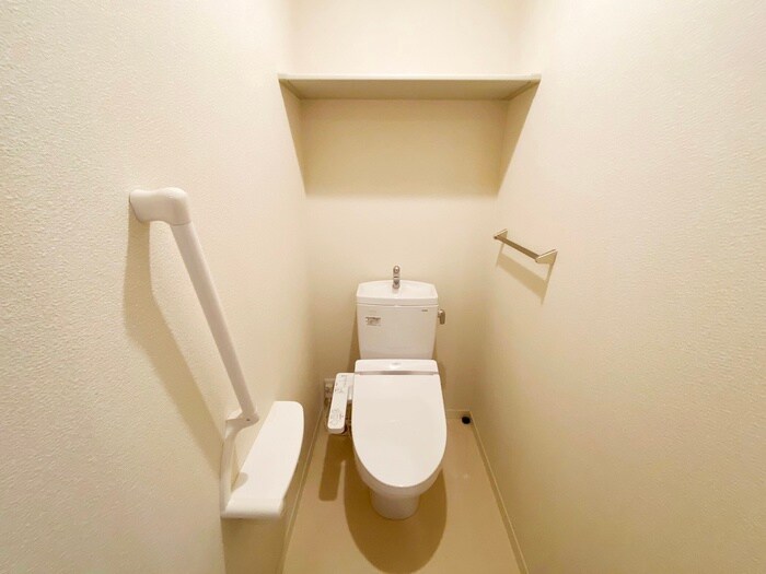 物件内観写真13　(トイレ)