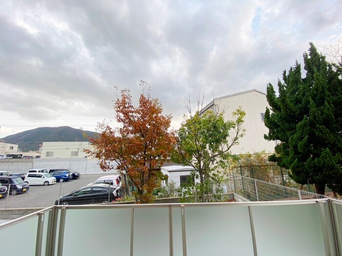 物件内観写真15　(室内からの展望)