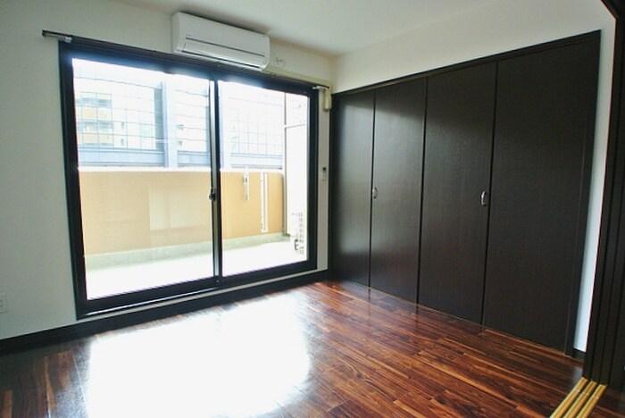 物件内観写真11　(居室)