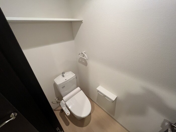 物件内観写真14　(トイレ)