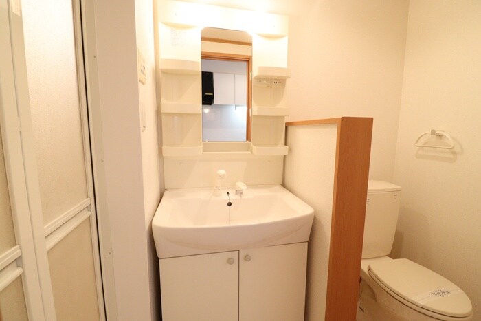 物件内観写真9　(洗面)