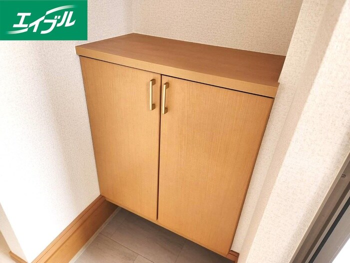 物件内観写真17　(靴箱)