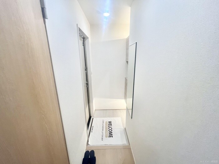 物件内観写真10　(玄関)