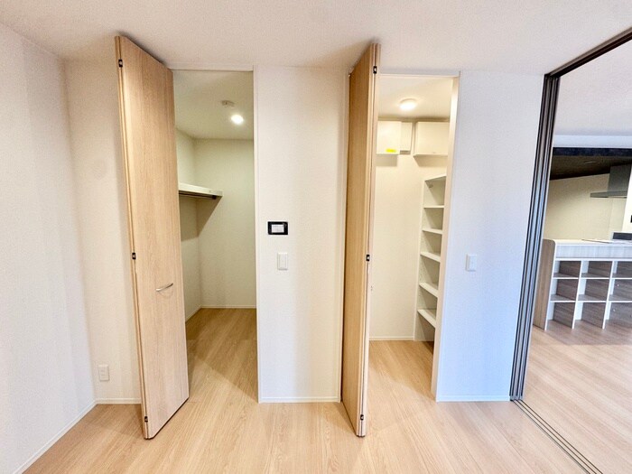物件内観写真11　(収納)