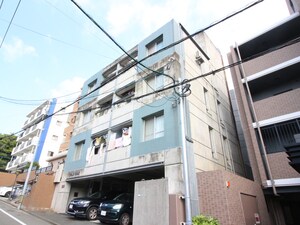 ファミリオン西新外観写真