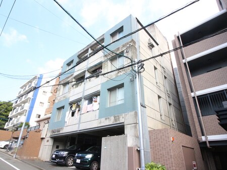 ファミリオン西新外観写真