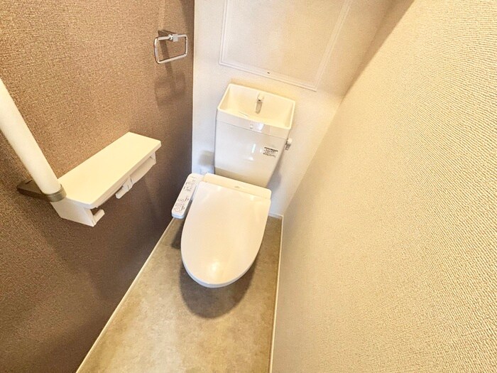 物件内観写真9　(トイレ)