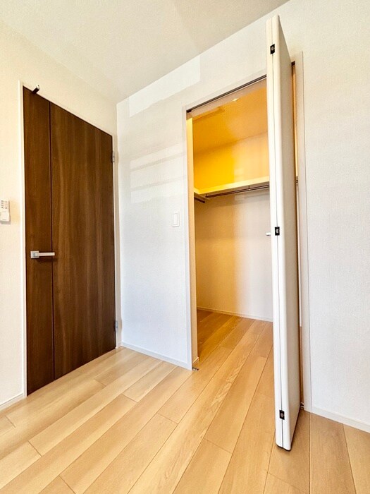 物件内観写真11　(収納)