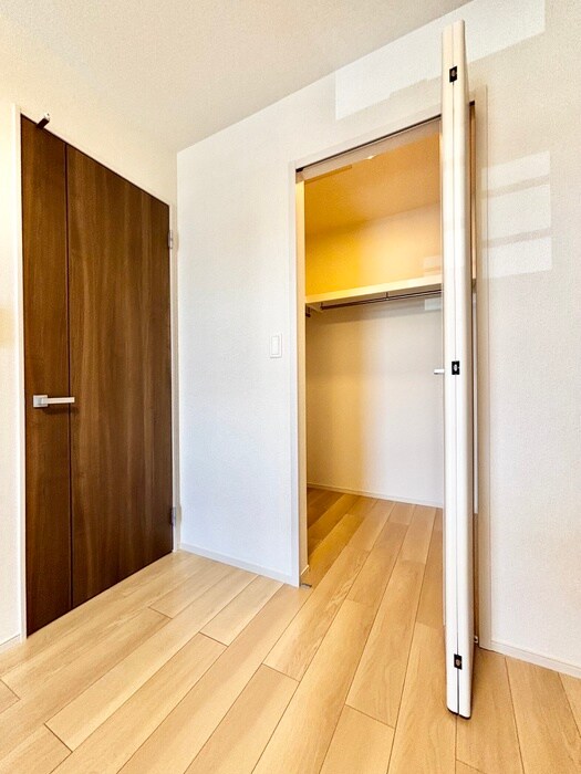 物件内観写真11　(収納)