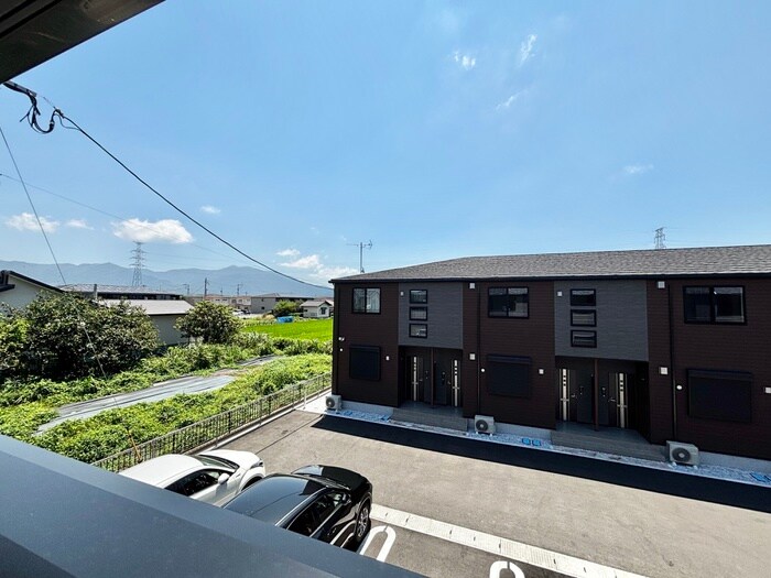 物件内観写真13　(室内からの展望)