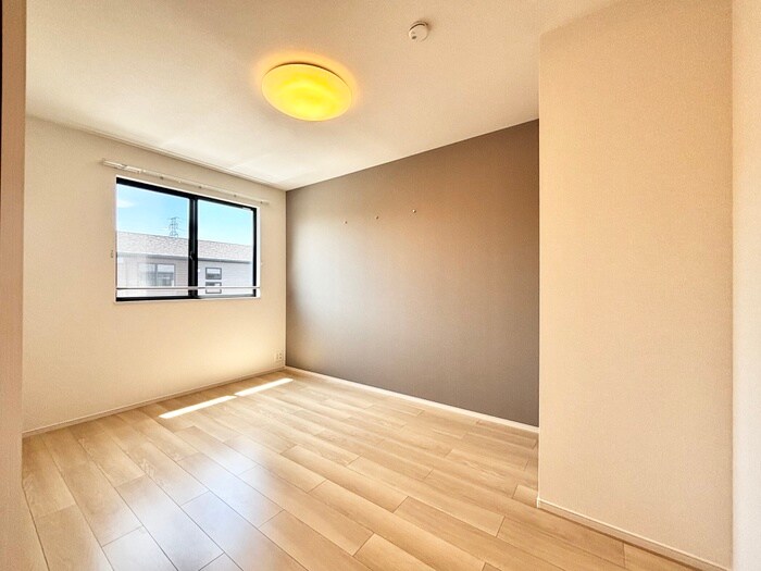 物件内観写真16　(内観写真)