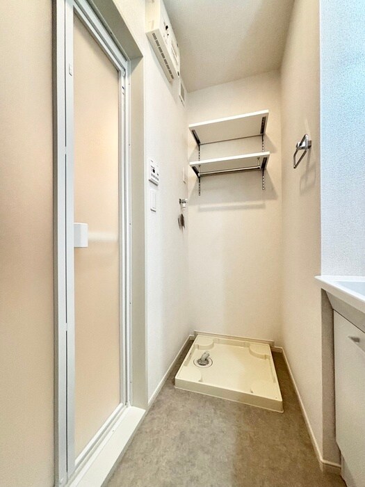 物件内観写真19　(洗濯機置場)