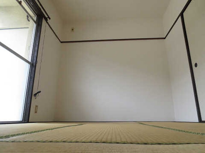 物件内観写真5　(居室)