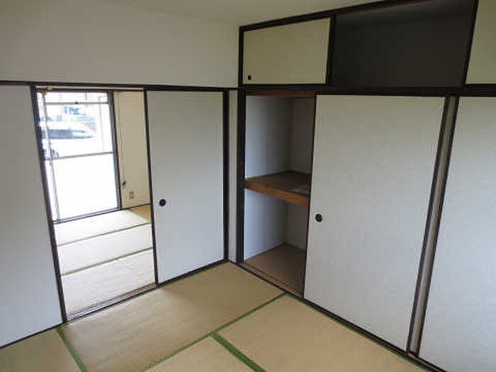 物件内観写真6　(居室)